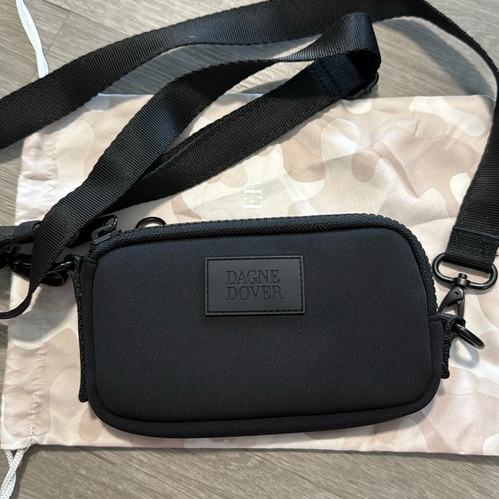Dagne Dover Mara phone sling onyx black crossbody bag